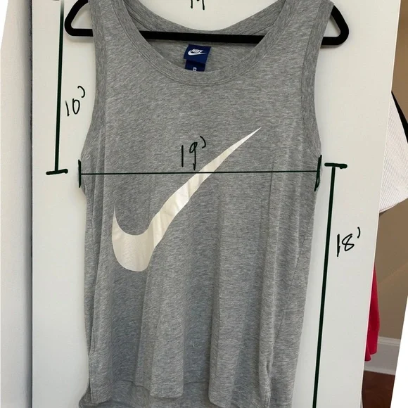 Nike Women's Gray Tank Top - Picture 2 of 5